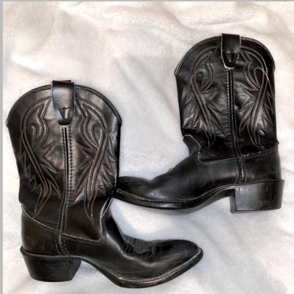 Black cowboy boots